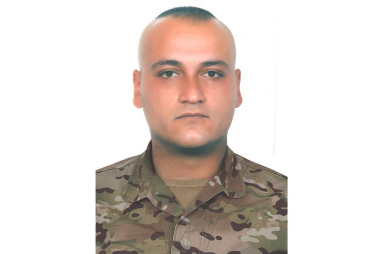 Photo of اعتداءُ عرمان… الجيش ينعي الشهيدين النشار وصقر