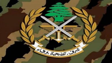 Photo of مخابرات الجيش تضبط سيارتين مسروقتين