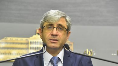 Photo of وزير التربية يدعو المواطنين إلى عدم الحضور إلى مقر الوزارة غداً… ما السبب؟