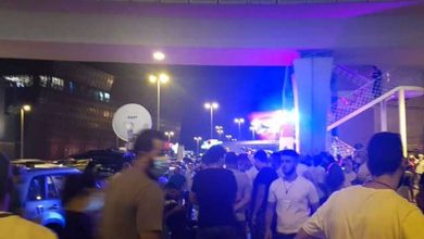 Photo of تجمع عند جسر جل الديب احتجاجاً على تكليف الحريري