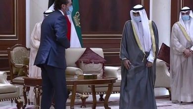 Photo of أمير الكويت استقبل الحريري (صور)