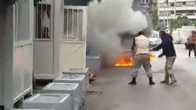 Photo of أمام “الضمان الإجتماعي”.. أحرق نفسه (فيديو)