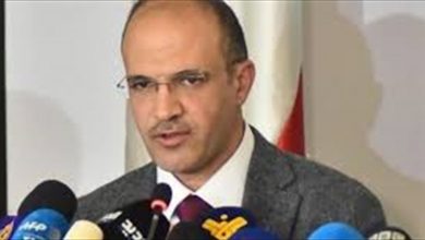 Photo of الوزير حسن يعلن عن زيادة أسرة العناية في مستشفيات المناطق