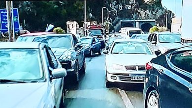 Photo of زحمة سير على المسلك الشرقي لأوتوستراد يسوع الملك رغم منع التجول… والسبب؟
