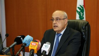 Photo of ابو شرف طالب المستشفيات بتأمين الالبسة الوقائية للاطباء