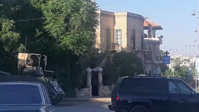 Photo of الجيش يداهم منازل مطلوبين في الشراونة وحورتعلا… وهذا ما ضبطه!