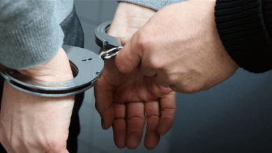 Photo of مطاردة تسفر عن توقيف أحد أفراد عصابة تقوم بنقل السيارات المسروقة وتهريبها إلى خارج لبنان!