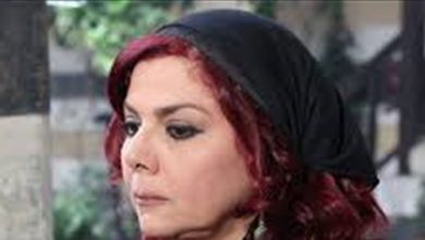 Photo of “أم عصام” تحتفل بعيد زوجها بصور من شبابهما.. شاهدي كيف كانت! (فيديو)