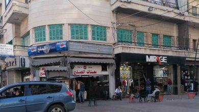 Photo of الحياة عادت إلى البلاد جزئيا والقطاعات ملتزمة الاجراءات الوقائية