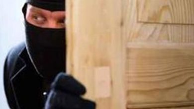 Photo of حاول سرقتهم فكان له الاهالي بالمرصاد.. ضربوه حتى أُدخل المستشفى