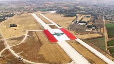 Photo of الجيش يوضح طبيعة مهمّة الطائرة الأميركية في مطار رياق… هل نقلت الصحافي الأميركي أوستن تايس؟