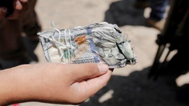 Photo of فيديو متداول يظهر العثور على آلاف الدولارات محروقة شرق صور.. ما حقيقته؟