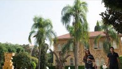 Photo of اعتصام لطلاب الـLAU احتجاجا على رفع سعر الدولار الجامعي