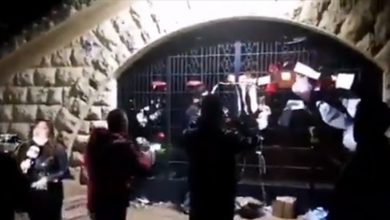 Photo of هرجٌ ومرج أمام منزل سليم صفير.. هذا ما يحصل (فيديو)