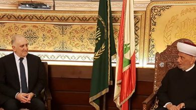 Photo of فهمي زار دريان وتشديد على رفض استهداف موقع رئاسة الحكومة