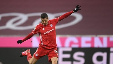 Photo of ليفاندوفسكي يقلب الطاولة على “فولفسبورغ” في الدوري الألماني!