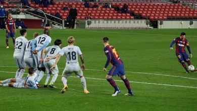Photo of “فالنسيا” يفرض التعادل على “برشلونة” في الدوري الإسباني