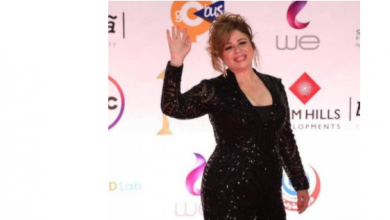 Photo of بالفيديو – موقف محرج لإلهام شاهين بعد حصدها جائزة أفضل ممثلة في مهرجان القاهرة