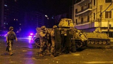 Photo of تدابير أمنيّة للجيش في طرابلس لمنع المحتجّين من دخول السرايا
