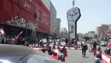 Photo of خرق لمنع التجول في طرابلس… ومسيرة من ساحة النور الى ساحة التل