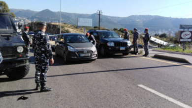 Photo of بالصور… حواجز لقوى الامن لضبط مخالفات قرار التعبئة العامة
