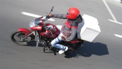 Photo of عامل Delivery مسلّح… وخبير بالنشل!