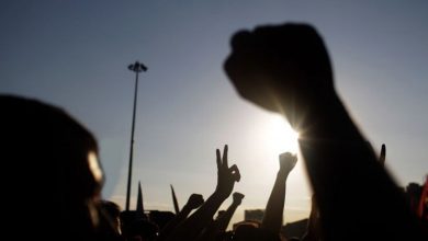 Photo of حراك المتعاقدين: فك الاضراب غداً بعد اقرار القانون ساعاتتنا كاملة