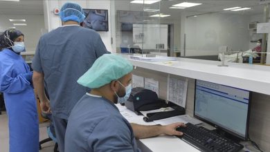 Photo of إيجابيّة الفحوصات المخبريّة فوق 24%.. لا خلاص لنا الا باللقاح
