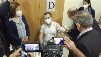 Photo of وزير الصحة: هناك التزام باللوائح من دون استنسابية وعلى الجميع تلقي اللقاح