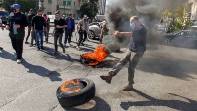 Photo of لبنان في قبضة الفوضى «المتناسلة» وجنون الدولار