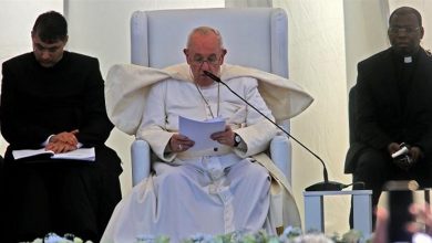 Photo of سياسي عراقي يكشف: أخبار عن قيام شركة لبنانية بسرقة كرسي البابا!