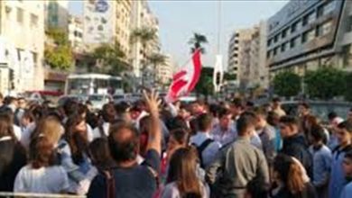 Photo of انطلاق تظاهرة من ساحة الشهداء في صيدا بمشاركة سعد