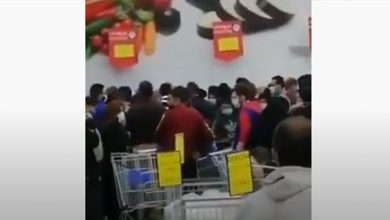 Photo of اشكال كبير داخل سوبرماركت في صيدا.. والسبب “السكر المدعوم” (فيديو)