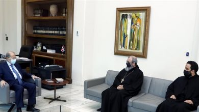 Photo of عون التقى الاباتي الهاشم وعرض معه لعمل الرهبانية المارونية