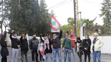 Photo of إعتصام في صور احتجاجا على استدعاء بعض الناشطين للتحقيق