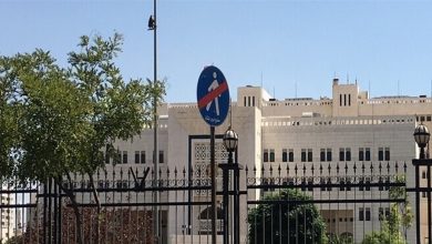 Photo of وقف دوامات في المؤسسات العامة.. ماذا يجري في سوريا؟