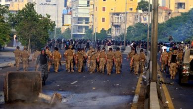 Photo of لقاء بين البخاري وقائد الجيش… والسعوديّة تشترط إبعاد حزب الله عن الجيش لتقديم مساعدات