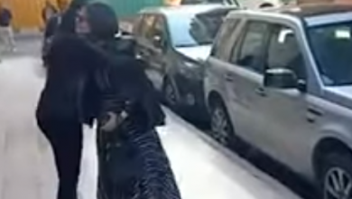 Photo of جومانا مراد منهارة.. لقطات أولى من عزاء طفلتها ديانا (صور وفيديو)