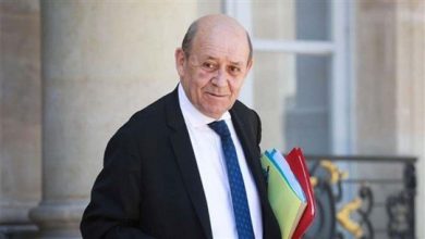 Photo of لودريان في بيروت: ضغوط وعقوبات… وباسيل يتصدّر!