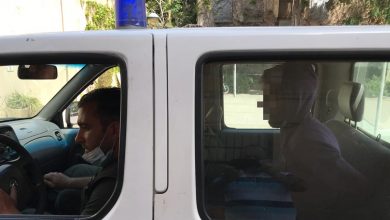 Photo of رصدته الكاميرا وهو يحمل على كتفه غطاء “الريغار” في أحد شوارع بيروت.. وهذا ما حصل (صورة)
