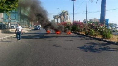 Photo of صاحب معرض للسيارات يقطع الطريق بسبب تكبّد القطاع خسائر متكرّرة!