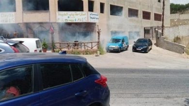 Photo of بالصورة: قوات إسرائيلية تطلق قنابل دخانية على مقهى وراع