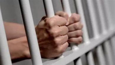 Photo of توقيف 8 أشخاص وضبط كمية من المحروقات والترابة المعدّة للتهريب