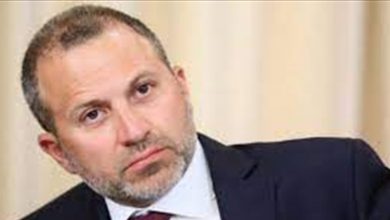 Photo of باسيل يتعرض لهجوم كلامي من سيدة في البترون