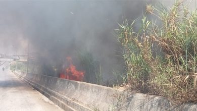 Photo of اصابة عنصرين من الدفاع المدني خلال اخماد حريق