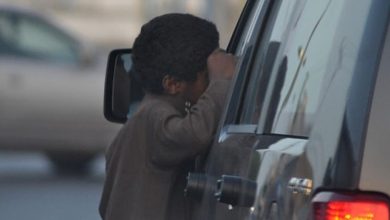Photo of يقوم بتشغيل أطفال في التسوّل وبيع الورد.. هذا ما كشفته التسجيلات!