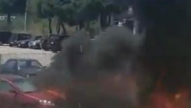Photo of احتراق سيارات داخل موقف في مطار بيروت.. وأزمة البنزين السبب! (فيديو)