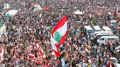 Photo of الحراك “في إجازة”.. طوابير ذل والدولار 10 أضعاف ما كان عليه في الـ2019