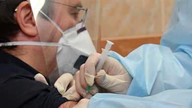 Photo of مخاوف من العقم بعد التطعيم بلقاح كورونا.. طبيب معروف يوضح
