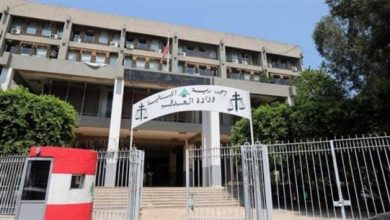 Photo of وساطة لوزيرة العدل بين رئيس مجلس القضاء ونقيب المحامين… فهل تنجح؟